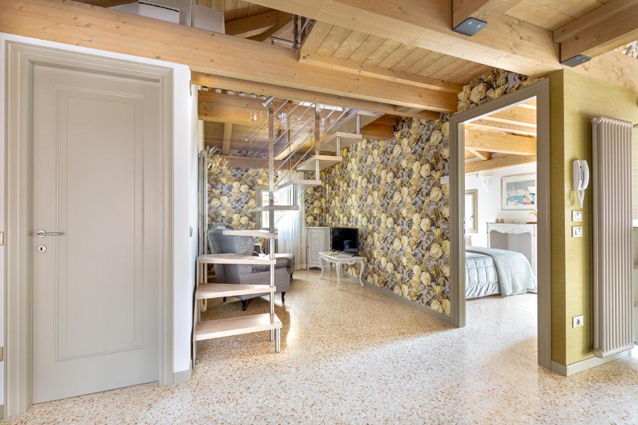Ca' Cappello Venice Apartment 2 With Canal View Dış mekan fotoğraf