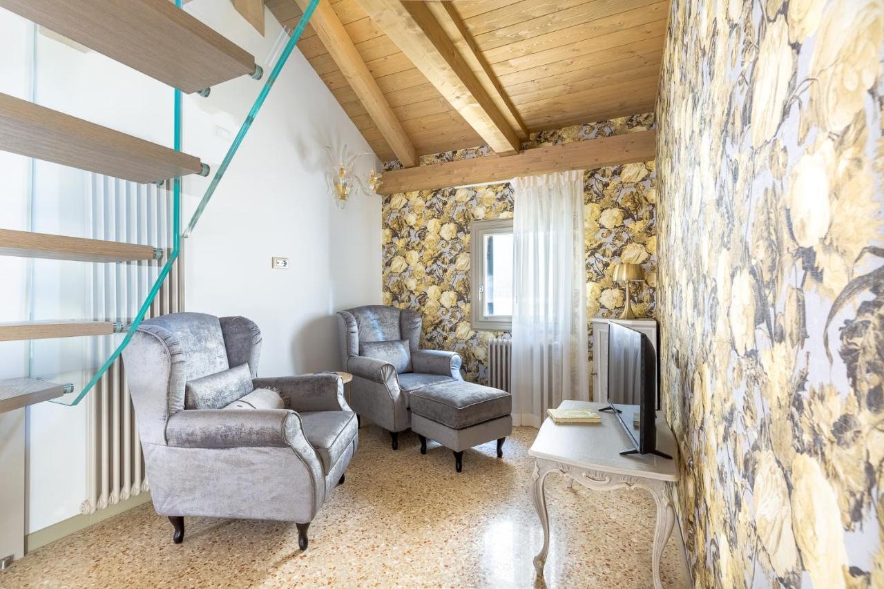 Ca' Cappello Venice Apartment 2 With Canal View Dış mekan fotoğraf