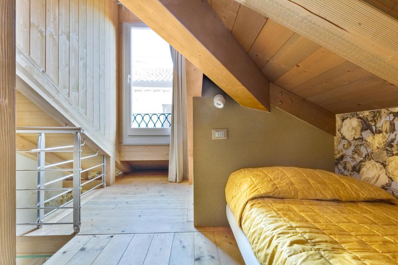 Ca' Cappello Venice Apartment 2 With Canal View Dış mekan fotoğraf