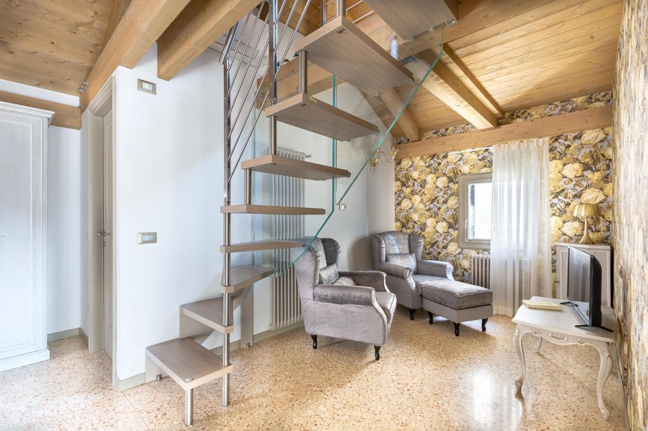 Ca' Cappello Venice Apartment 2 With Canal View Dış mekan fotoğraf