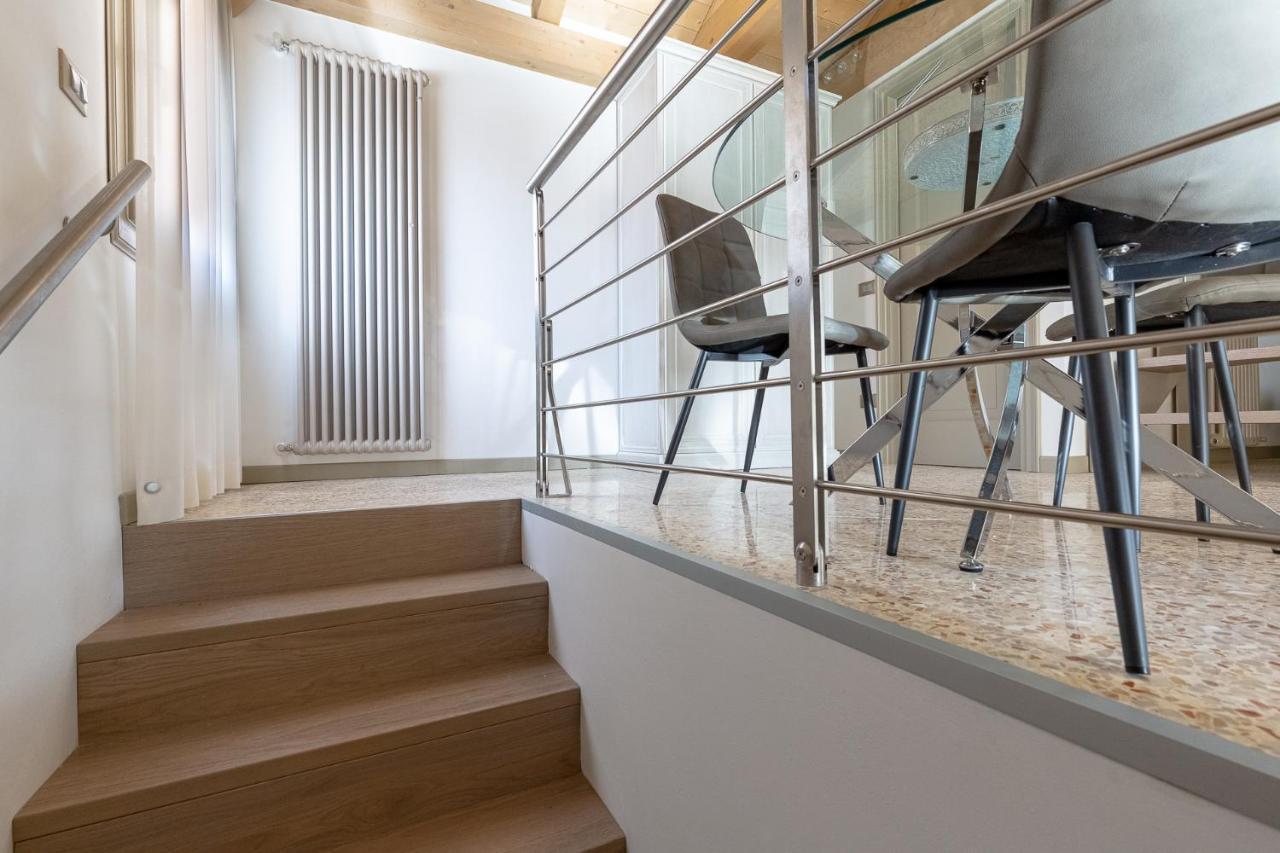 Ca' Cappello Venice Apartment 2 With Canal View Dış mekan fotoğraf